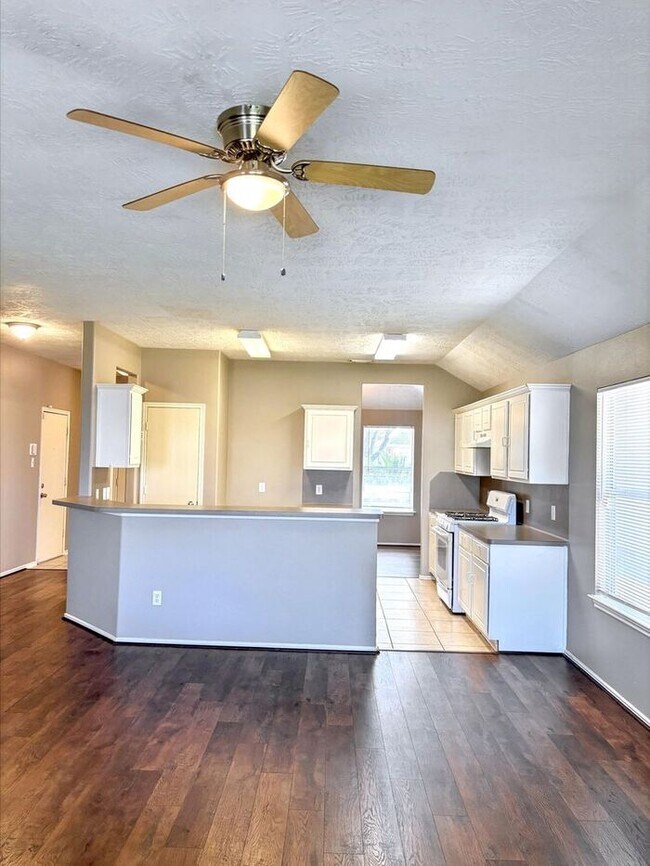 Foto del edificio - 11319 Moonlight Ridge Dr