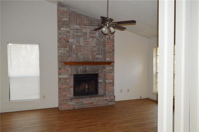 Building Photo - 3519 Rollingway Cove