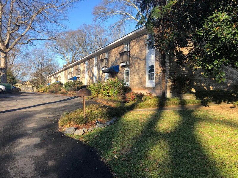 Primary Photo - 615 Boulevard SE