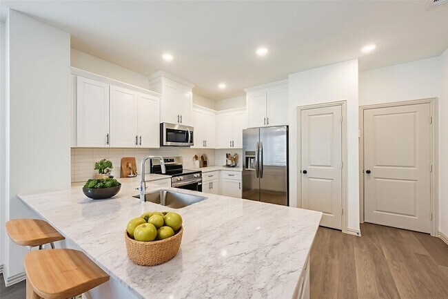 Foto del edificio - 5232 Springlake Pkwy