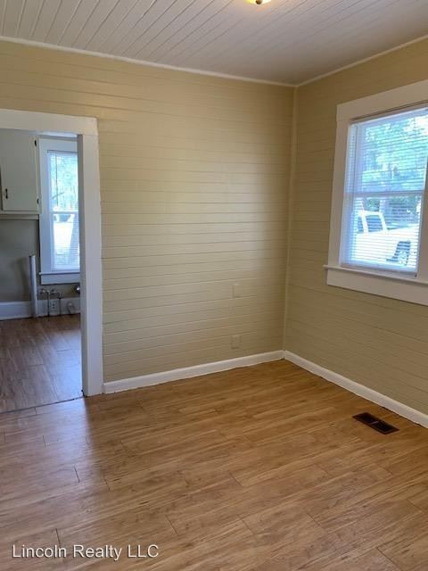 Foto del edificio - 3 br, 1 bath House - 713 E. Moore
