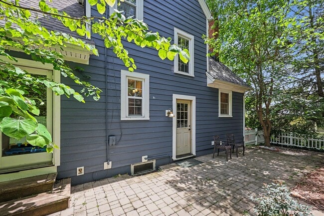 Photo - 307 Doty Ave House