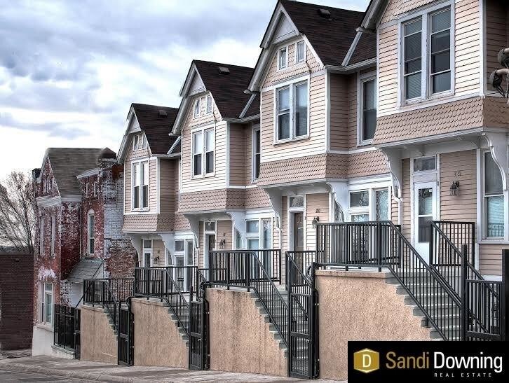 2915 Mason St Unit 2, Omaha, NE 68105 Condo for Rent in Omaha, NE