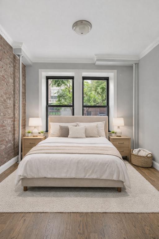 Foto del edificio - 212 E 105th St