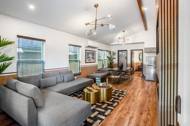 Foto del edificio - 5512 Texas St