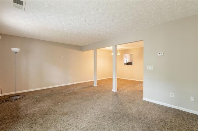 Foto del edificio - 1851 Grove Way