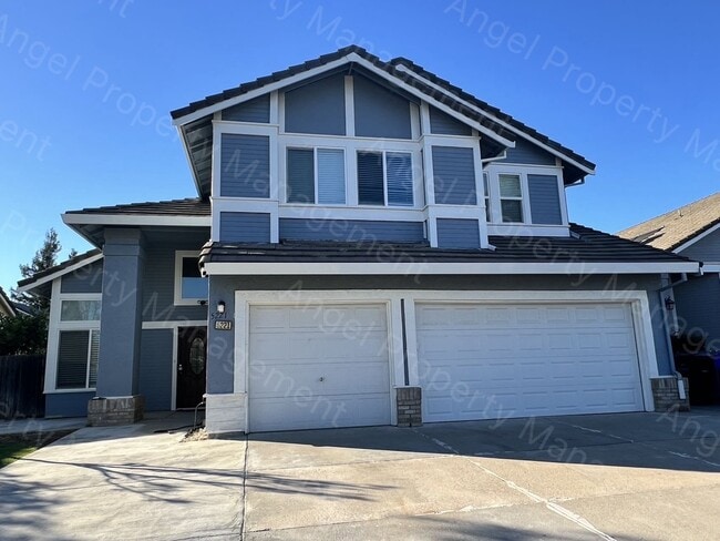 Building Photo - 5221 Moonlight Way