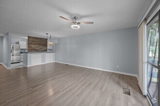 Building Photo - 1204 Harbourside Dr