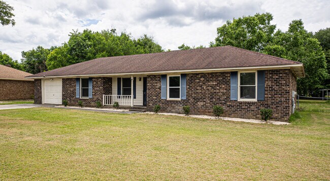 Building Photo - 325 Rainbow Dr