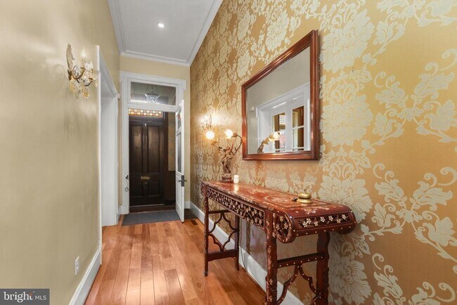 Foto del edificio - 1007 N Calvert St