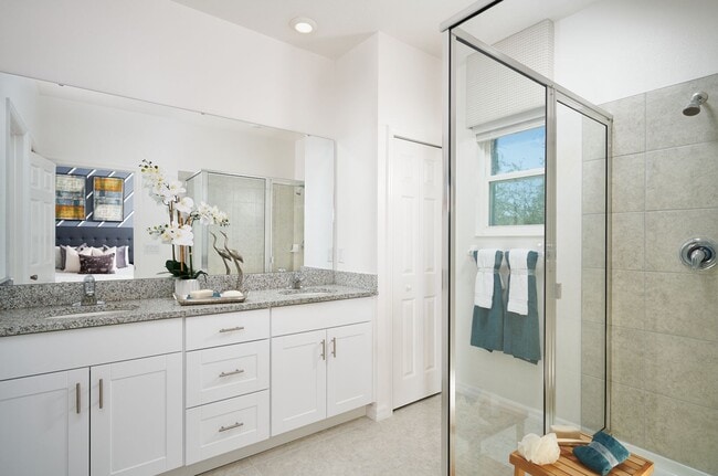 Interior Photo - Ocoee Village