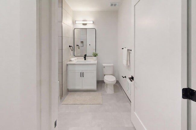 Building Photo - 337 Johnston Ave