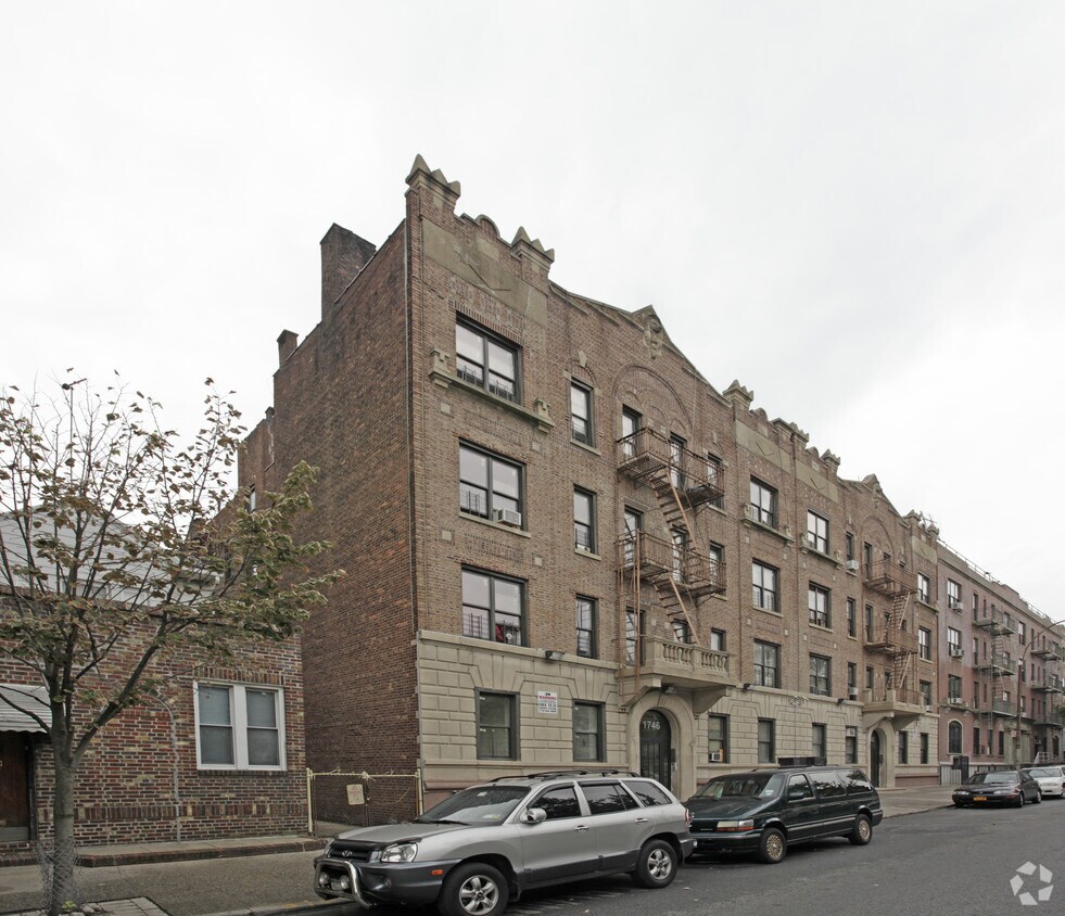 Primary Photo - 1746 Union St