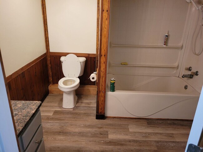 Foto del edificio - 3 BR 1 Bath - Complete Interior Remodel!