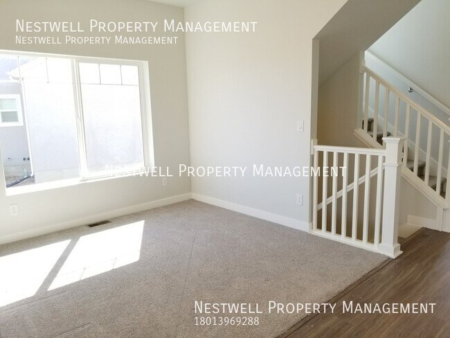 Building Photo - Beautiful Lehi Home