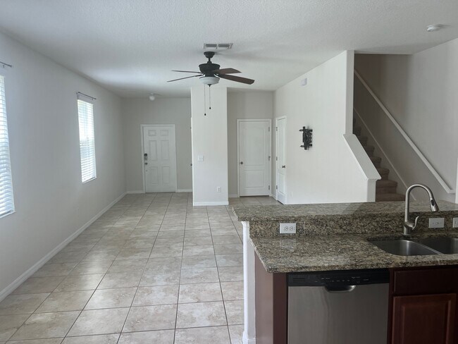 Building Photo - 2133 Golden Falcon Dr