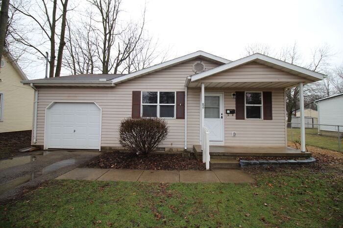 Primary Photo - 89 Riley Ave