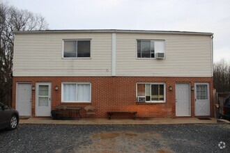 Building Photo - 110 Griffith Rd