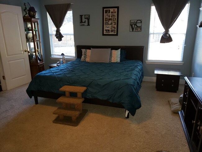 Foto del edificio - 2061 Riviera Ln S