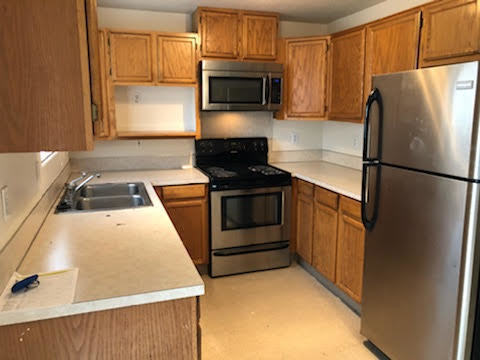 Building Photo - Fully Remodeled Three Bedroom Duplex in He...