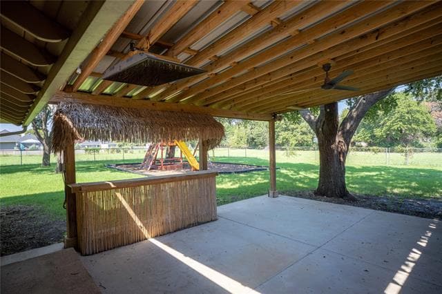 Foto del edificio - 1308 Oak Dr