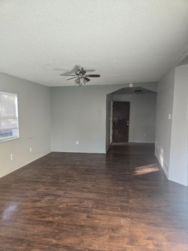 Foto del edificio - 630 E St Vrain St