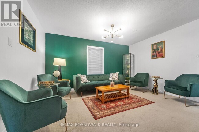 Building Photo - 604 Paul Métivier Dr.