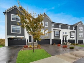 Building Photo - 13467 Territorial Cir N