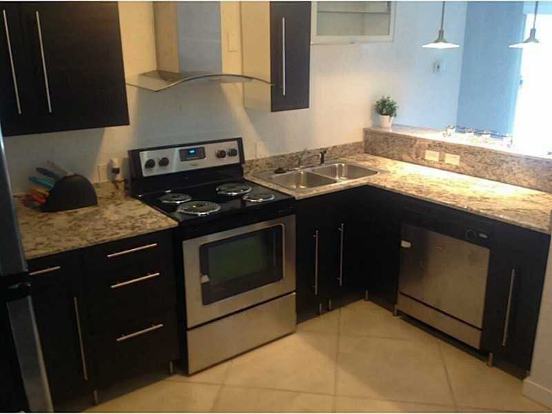 Foto principal - 11111 Biscayne Blvd