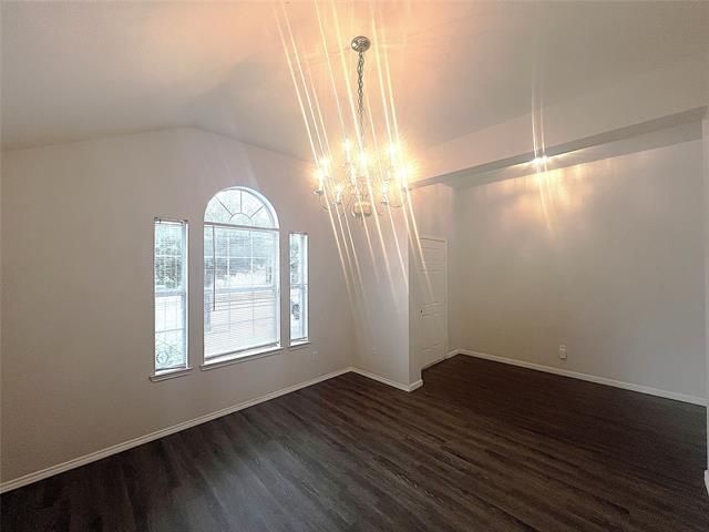 Foto del edificio - 1923 Pin Oak Ln