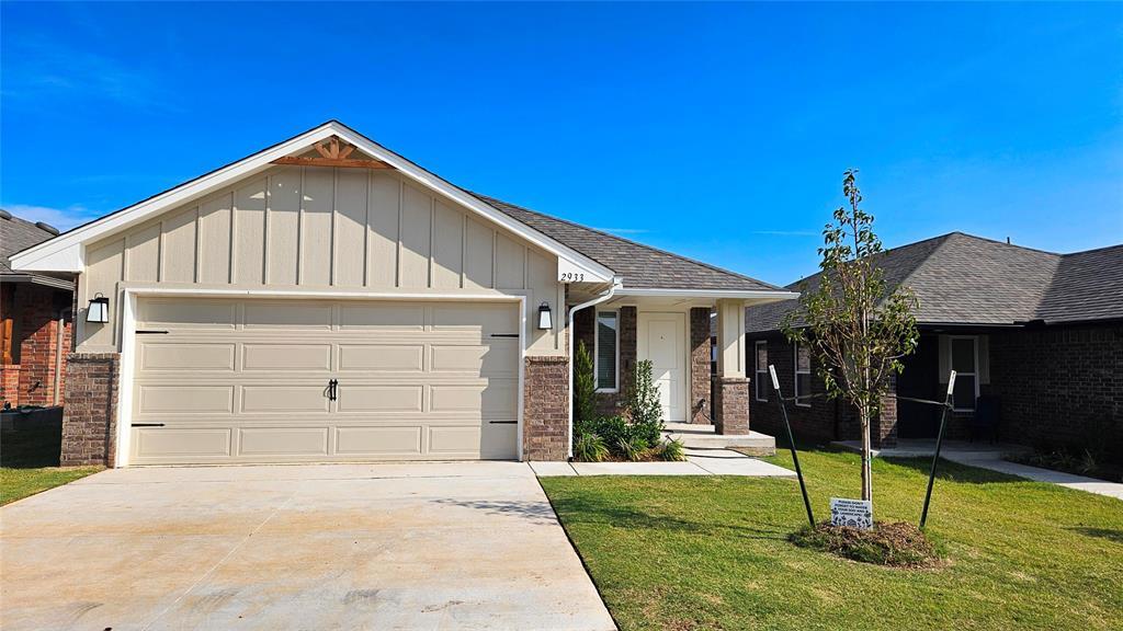 Foto principal - 2933 NW 196th Pl