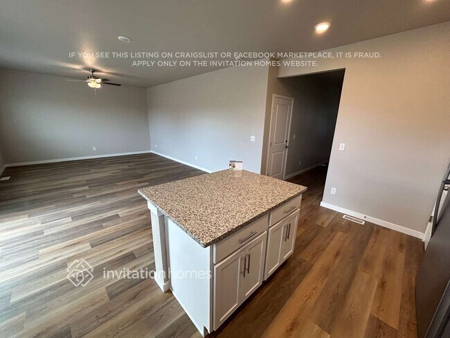 Foto del edificio - 7212 Dolores Ave