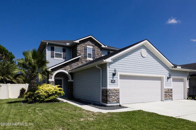 Building Photo - 35 Mercutio Ln
