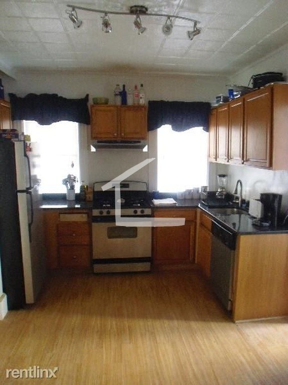 Foto del edificio - 20 Pratt St