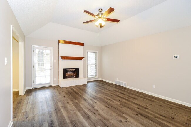 Foto del edificio - 7309 Schilling Cove E