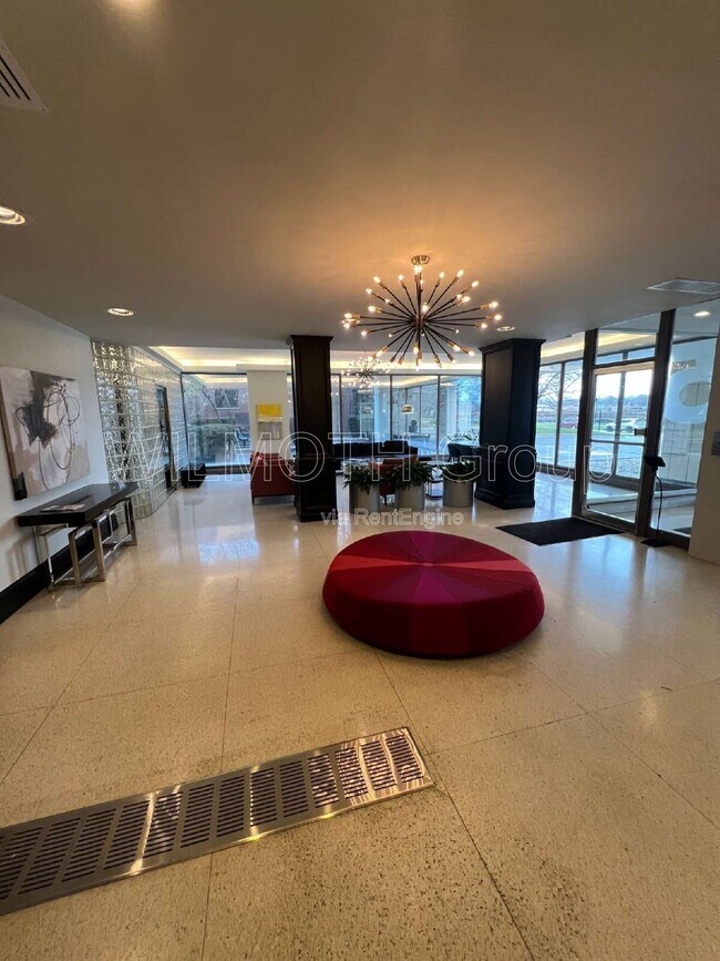 Foto del edificio - 3965 N Meridian St