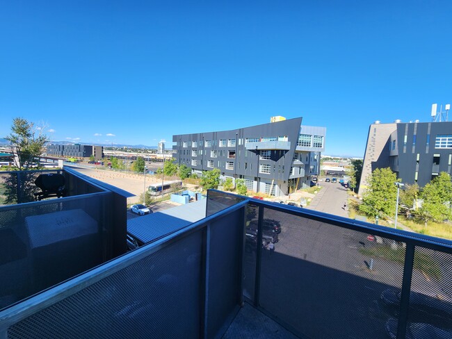 Foto del edificio - 3455 Ringsby Ct