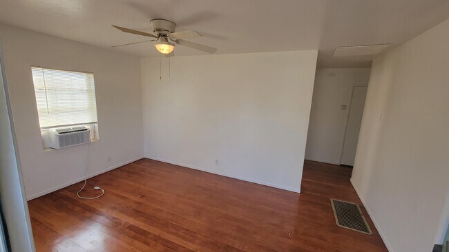 Foto del edificio - 805 Apple St