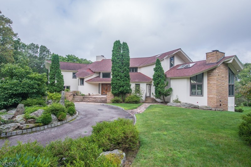 Primary Photo - 31 Hilltop Rd