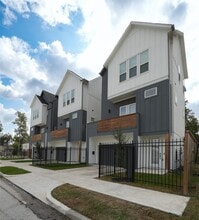 Building Photo - 1614 Euel St
