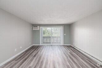 2BR, 1BA - 850SF - Living Room - Clarendon Heights