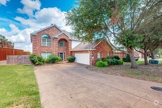Building Photo - 701 Lone Rider Ct