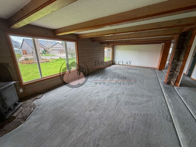 Building Photo - Hubbard Home with 2-Bay Shop, Office, & Massive Yard!