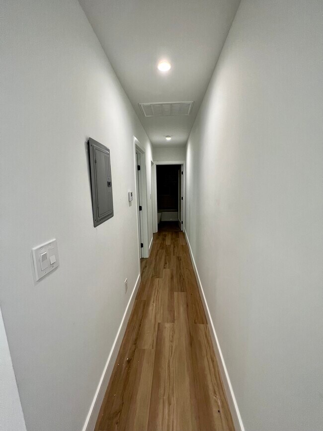 Foto del edificio - 4060 Marathon St