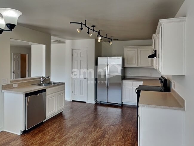 Building Photo - 4345 Medina River Loop