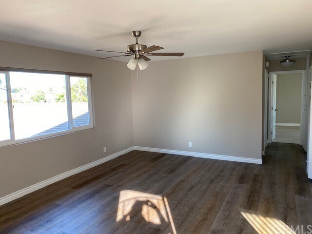 Foto del edificio - 906 Delaware St