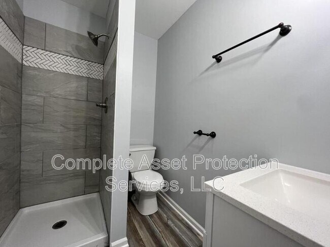 Building Photo - 1815 W 93rd Ave