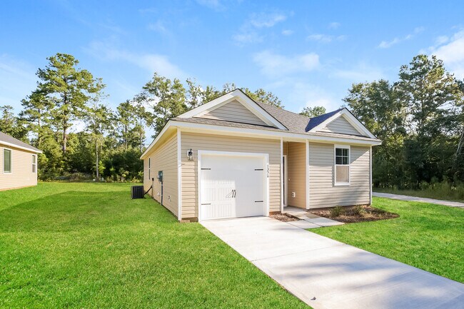 Building Photo - 1276 Warrens Way, Manning, SC