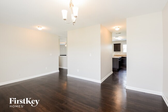 Building Photo - 1484 Kilstrom St