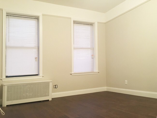 Building Photo - 3286 35th St